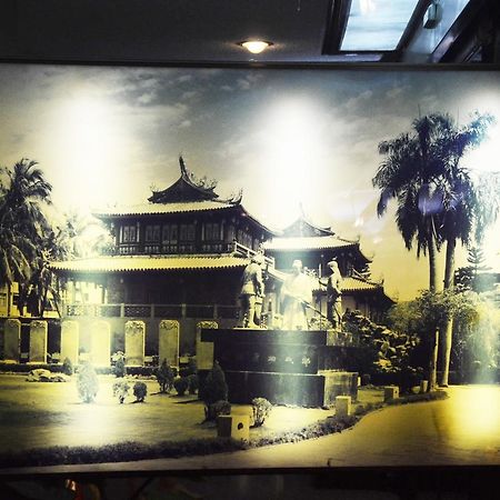 Guang Haw Hotel Тайнань Экстерьер фото